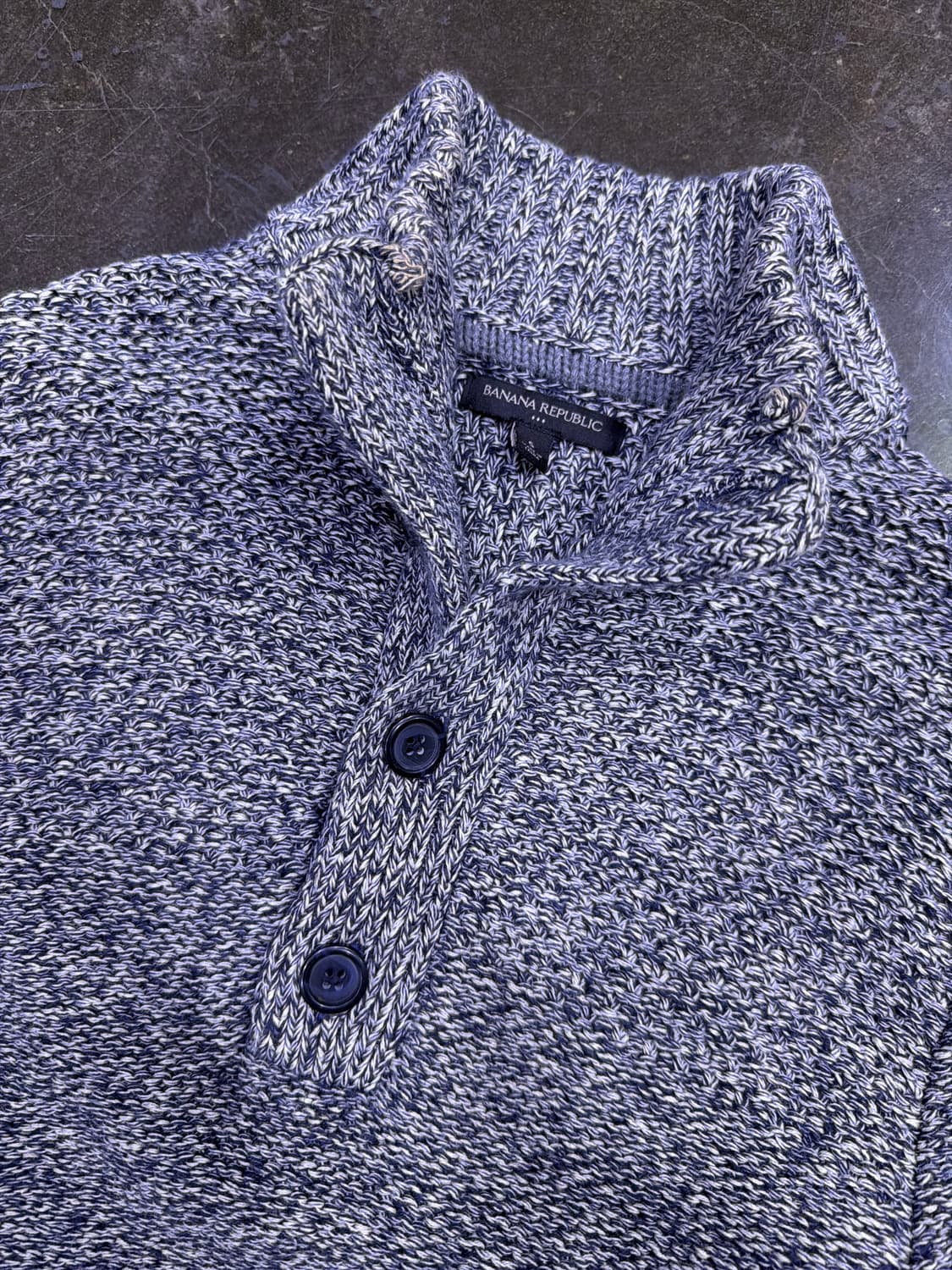 바나나리퍼블릭 하프넥 버튼 헤비 니트 스웨터 그레이 S 상품이미지3