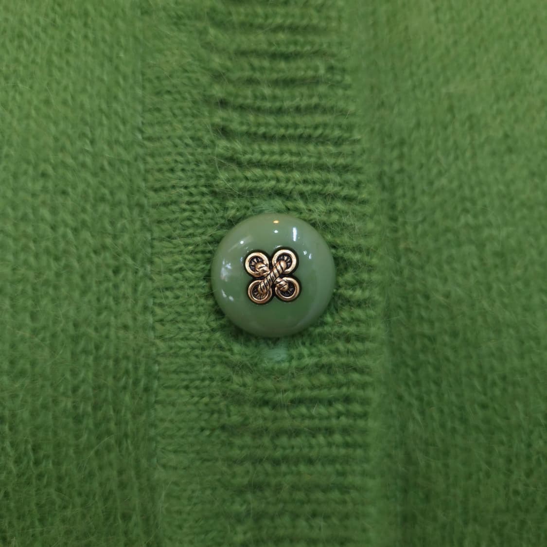 Leece 플라워 자수 울 니트 가디건 상품이미지6