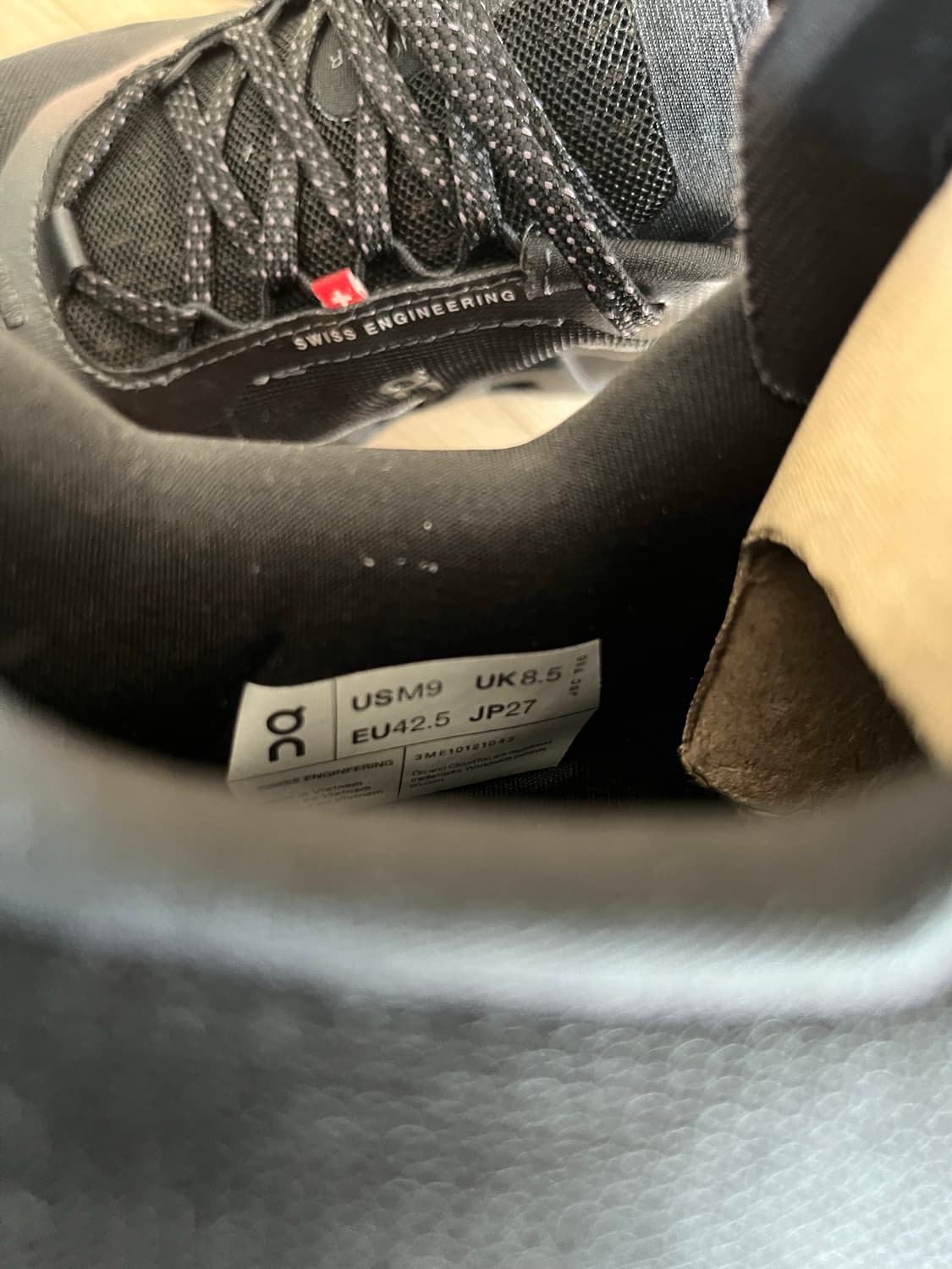 온러닝 클라우드몬스터2 블랙 270 상품이미지9