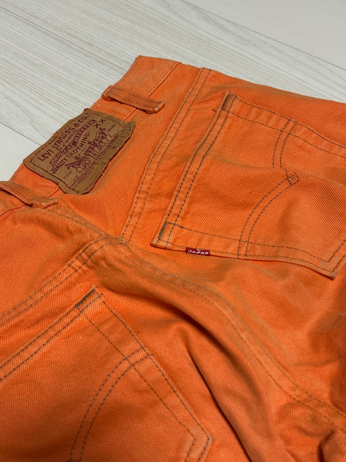 리바이스 빈티지 오렌지 진 트라우저 상품이미지1