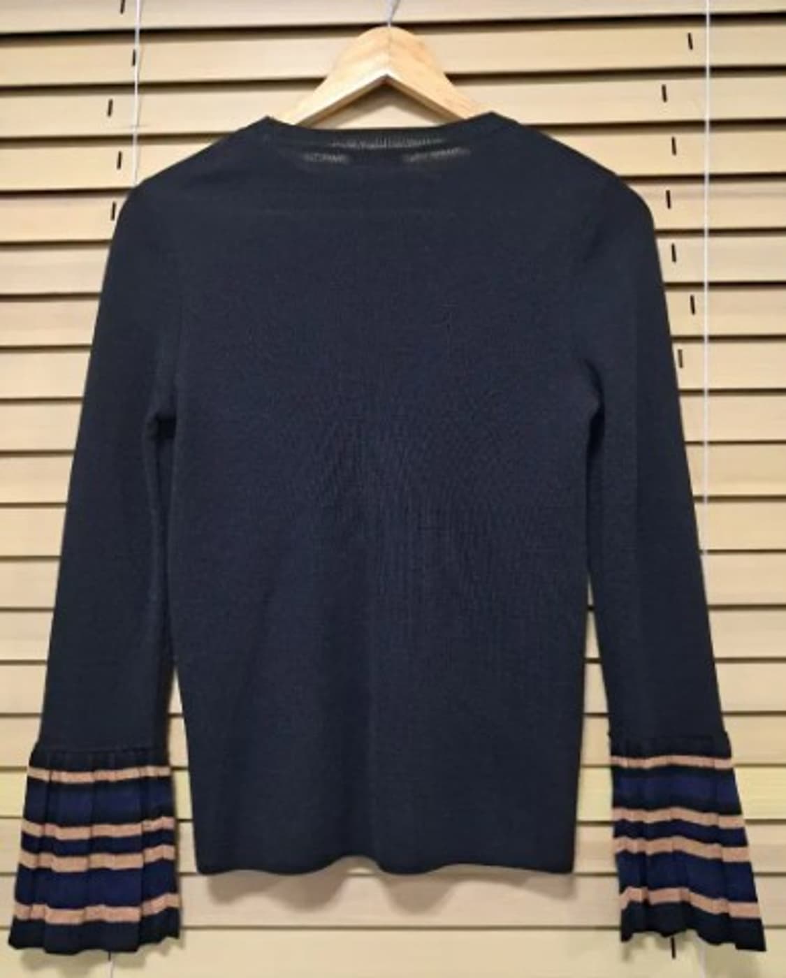 시슬리앏은 여성블랙니트F 상품이미지3