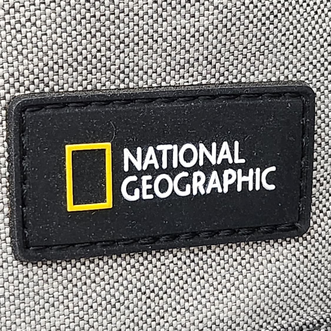 내셔널지오그래픽 백팩 그레이 투톤 컬러 상품이미지2