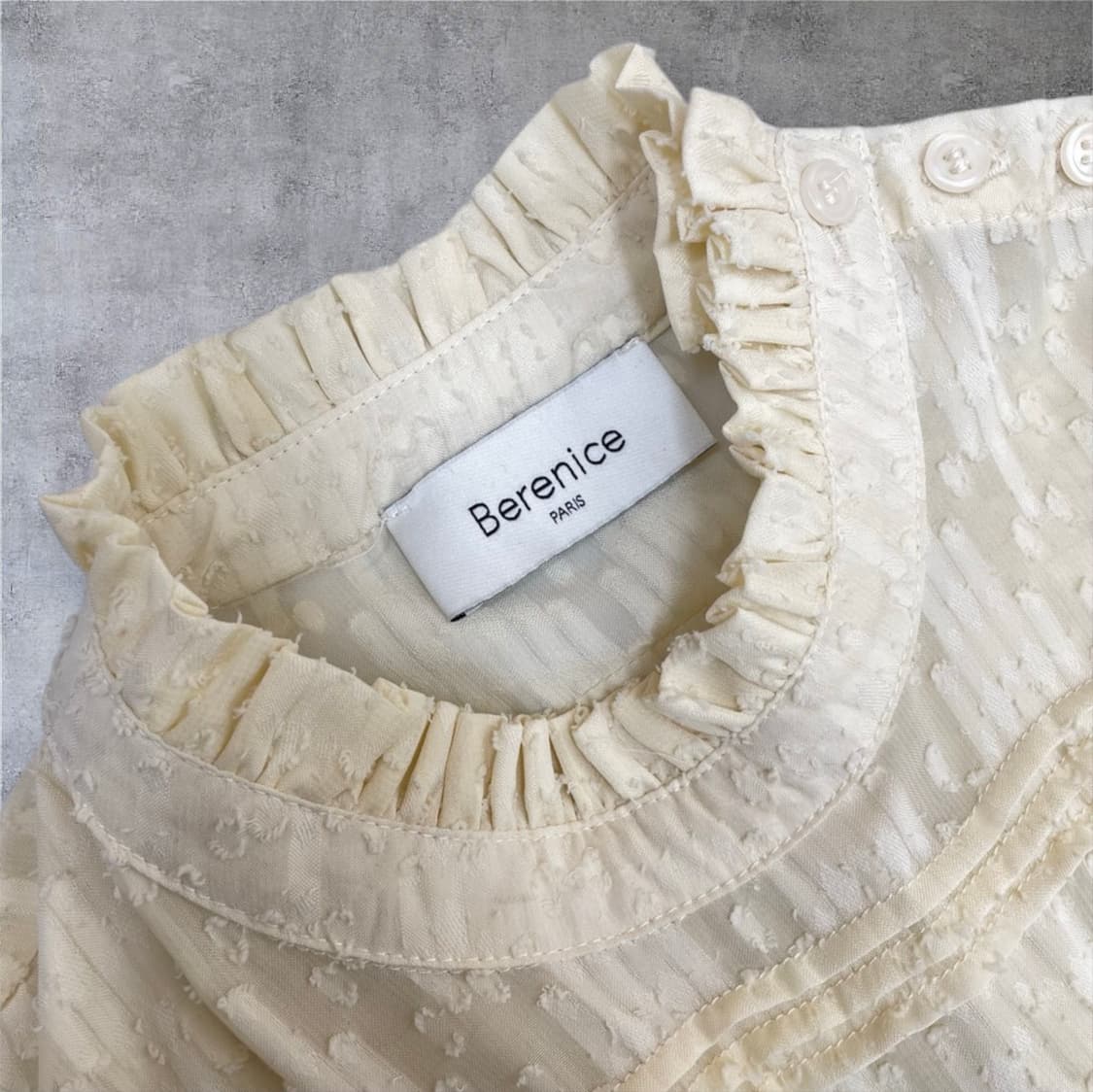 베르니스 크림 보헤미안 프릴 자카드 시스루 미니 원피스 36 상품이미지2