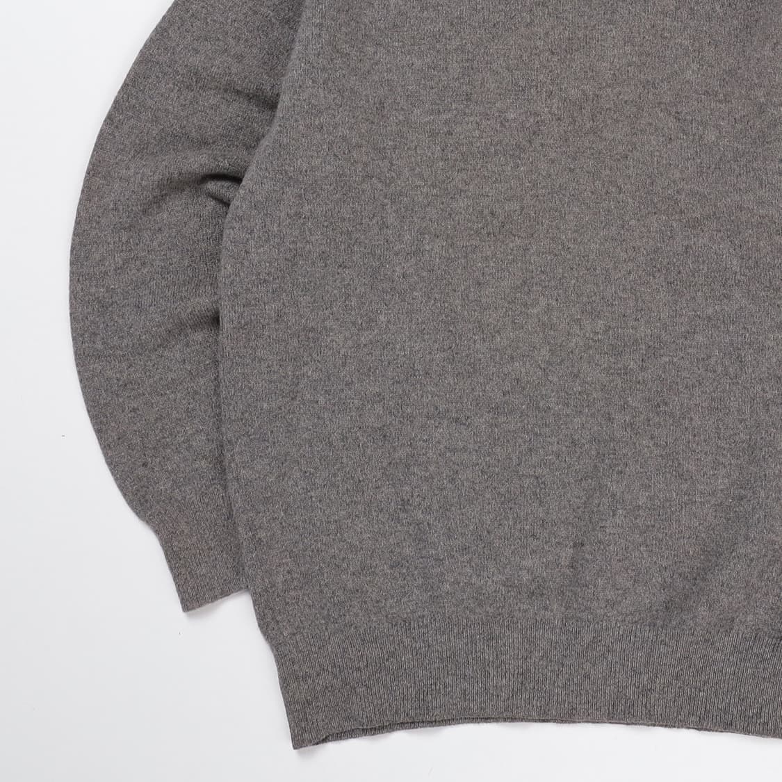 Burberry 크래스트로고 브이넥 니트   상품이미지7