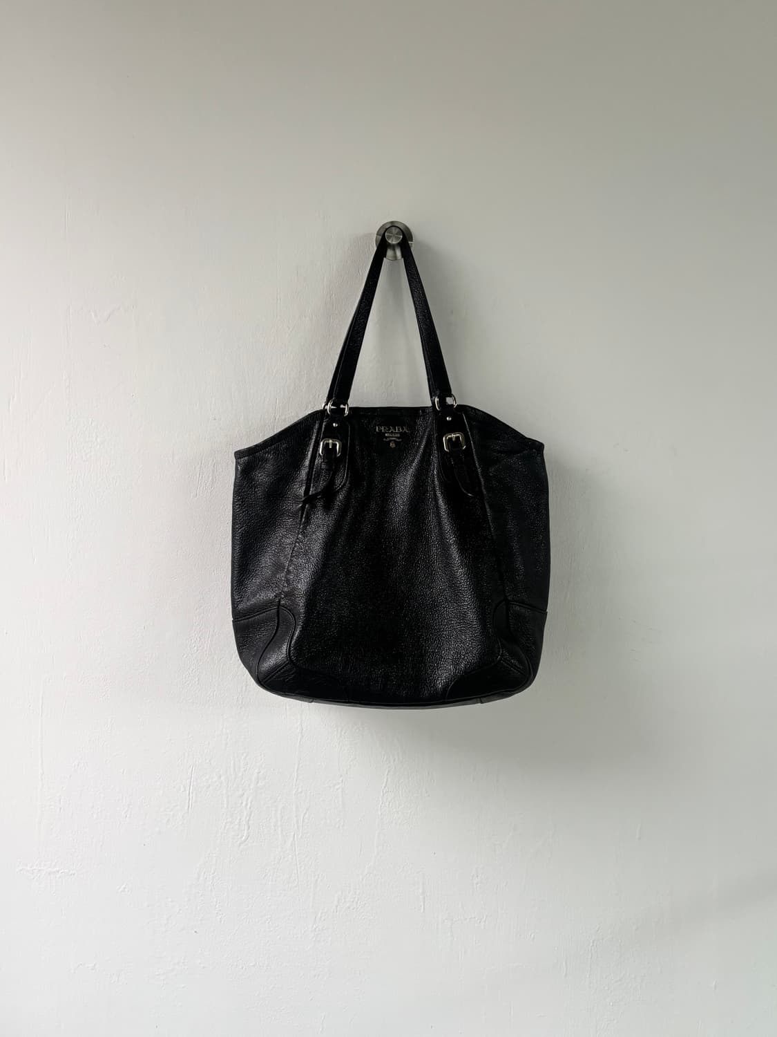 프라다 레더 숄더백 상품이미지5