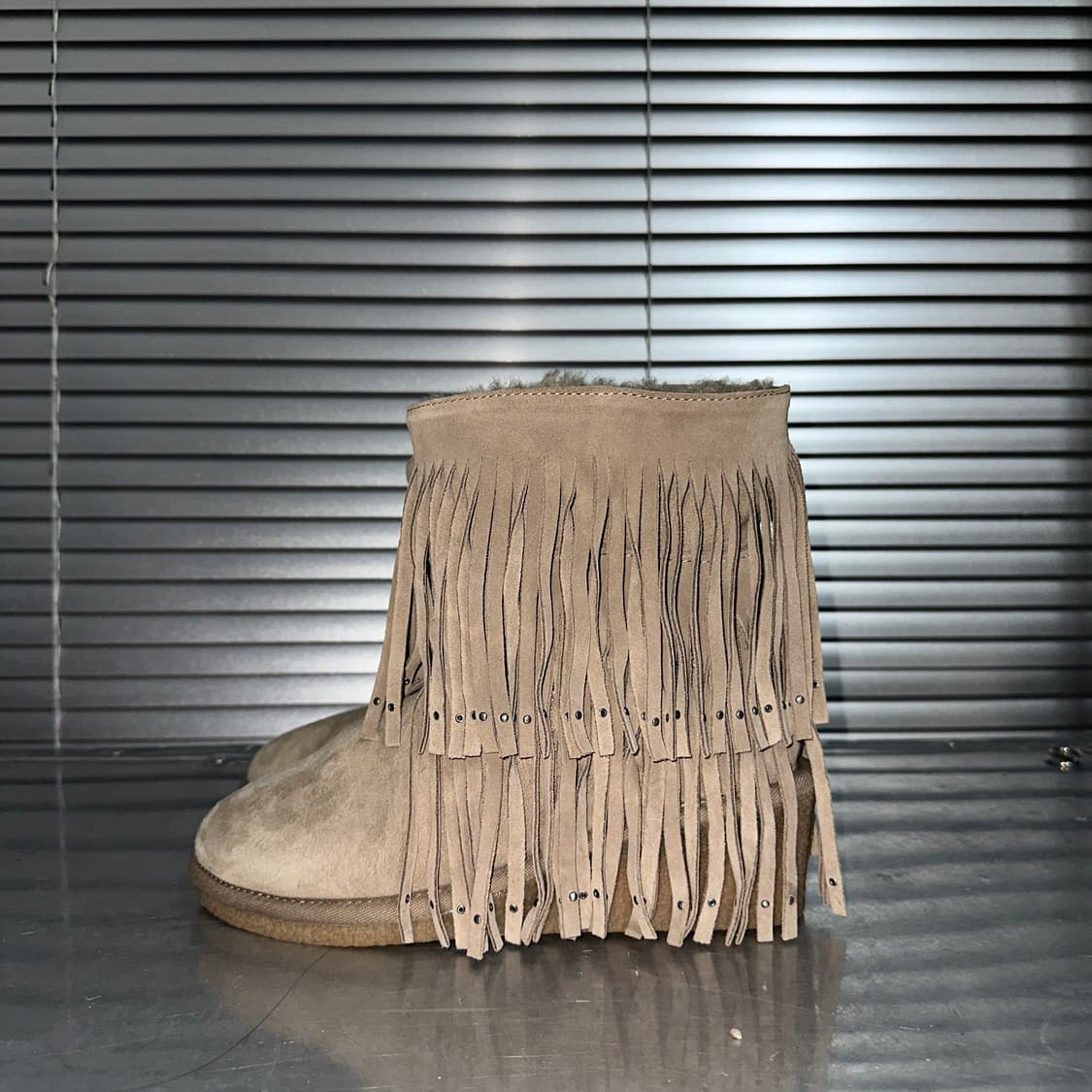 00s 프린지 & 스터드 웨지 쿨라부라 어그 부츠 상품이미지2