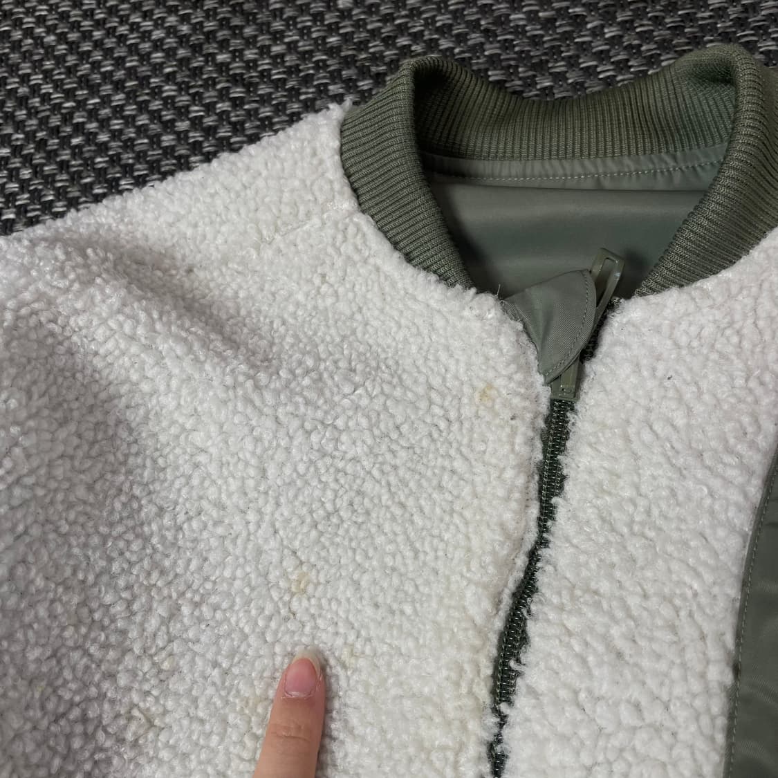 아디다스 연그린 크롭 리버시블 봄버 자켓 상품이미지6