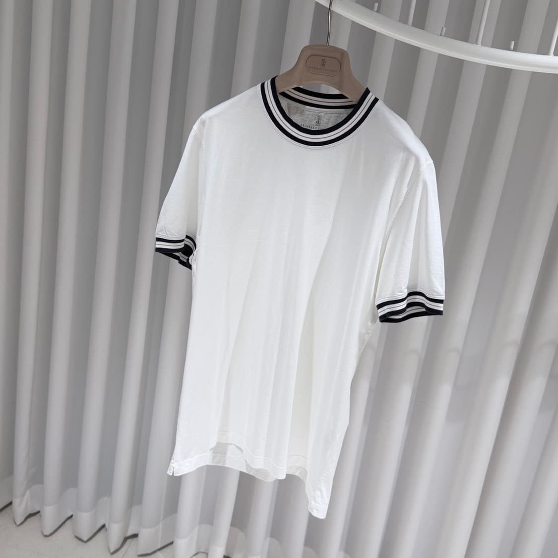 (A+/L) / 브루넬로쿠치넬리 스트라이프 트리밍 코튼 저지 반팔 티셔츠 상품이미지2