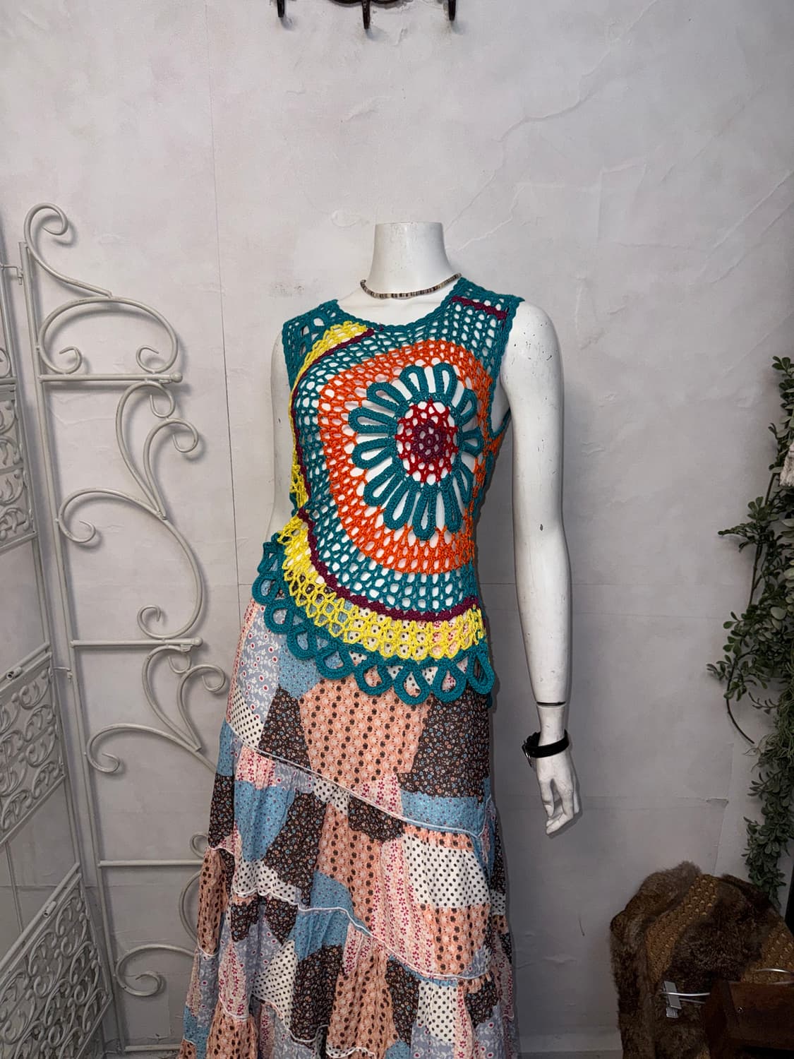 Blue green flower mandala crochet 슬리브리스 상품이미지3