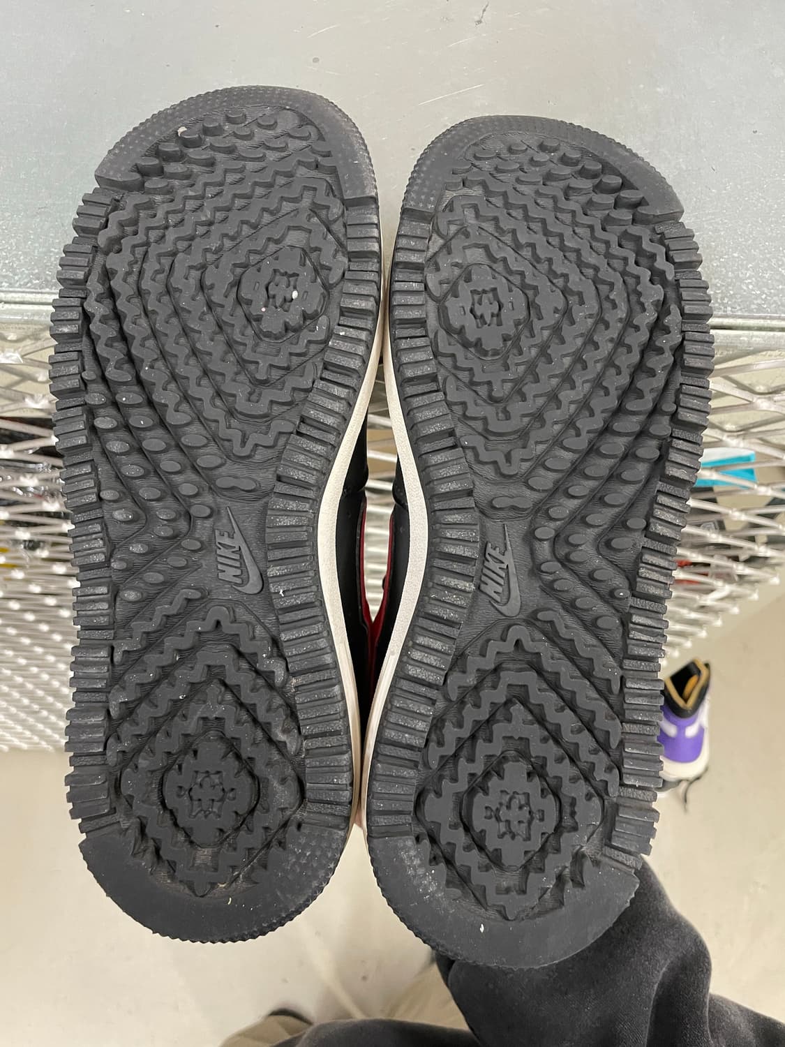 나이키 에어포스 1 부트 블랙 레드 275 (gr-4602) 상품이미지6