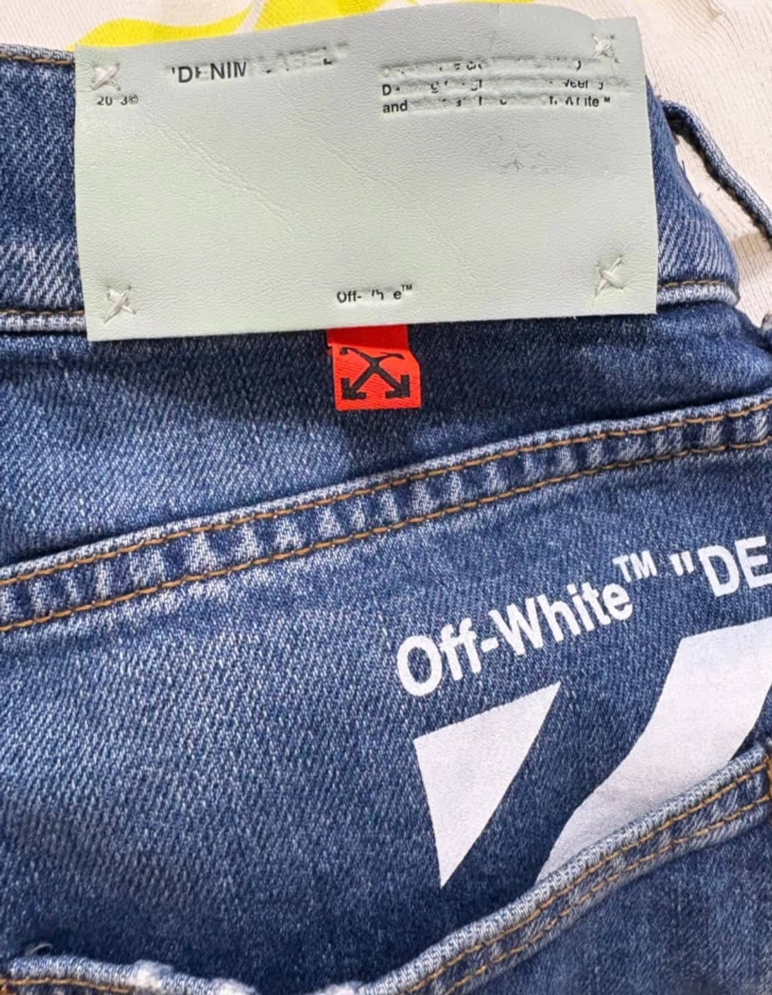 Off -White오프화이트 슬림진중청팬츠

 상품이미지7