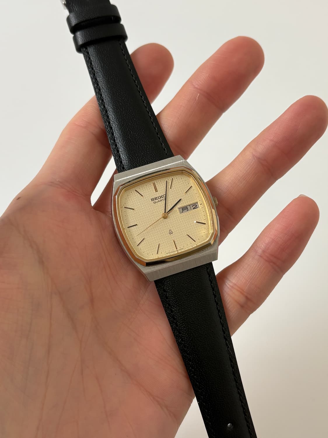 1980s Seagull Gold Bezel Square Quartz 상품이미지2