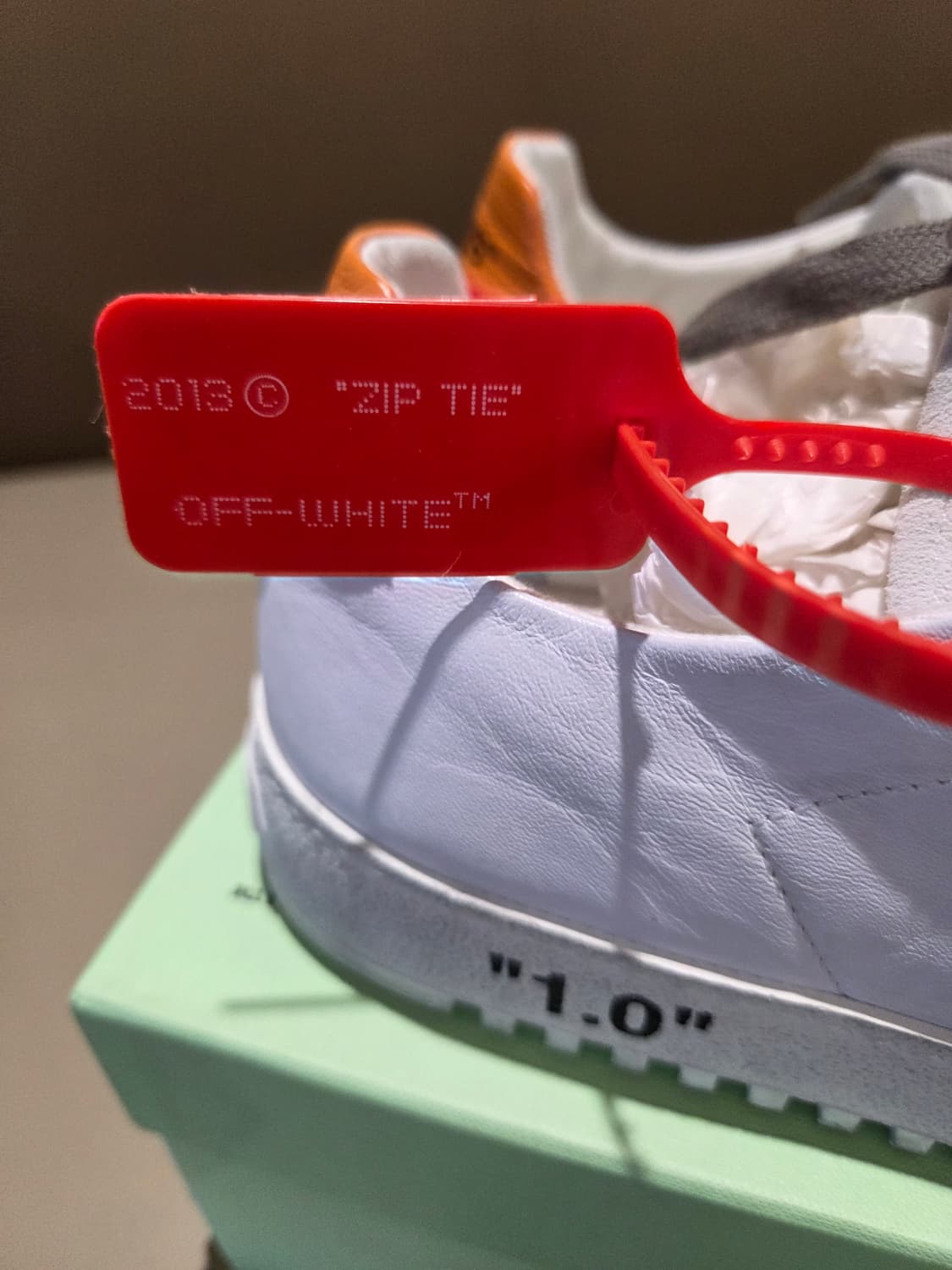 오프화이트 빈티지 애로우 레더 스니커즈 상품이미지10