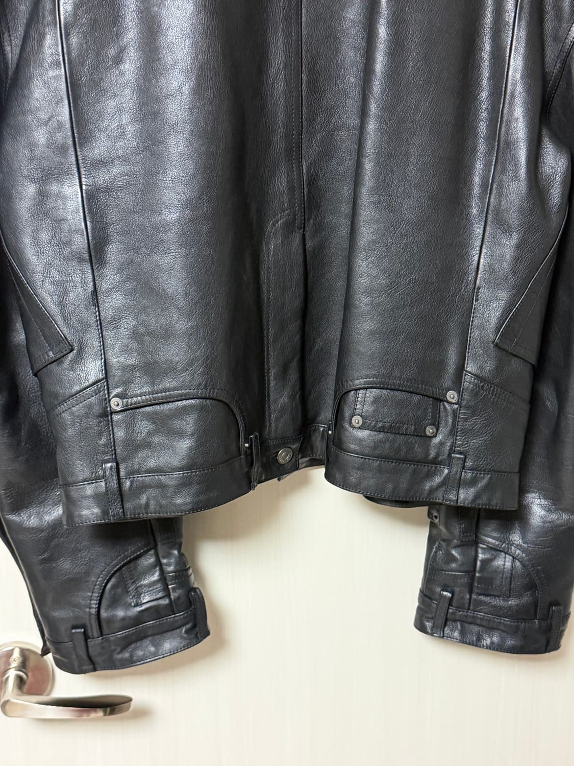 발렌시아가 디컨스트럭티드 레더 자켓 칸예 자켓 상품이미지4