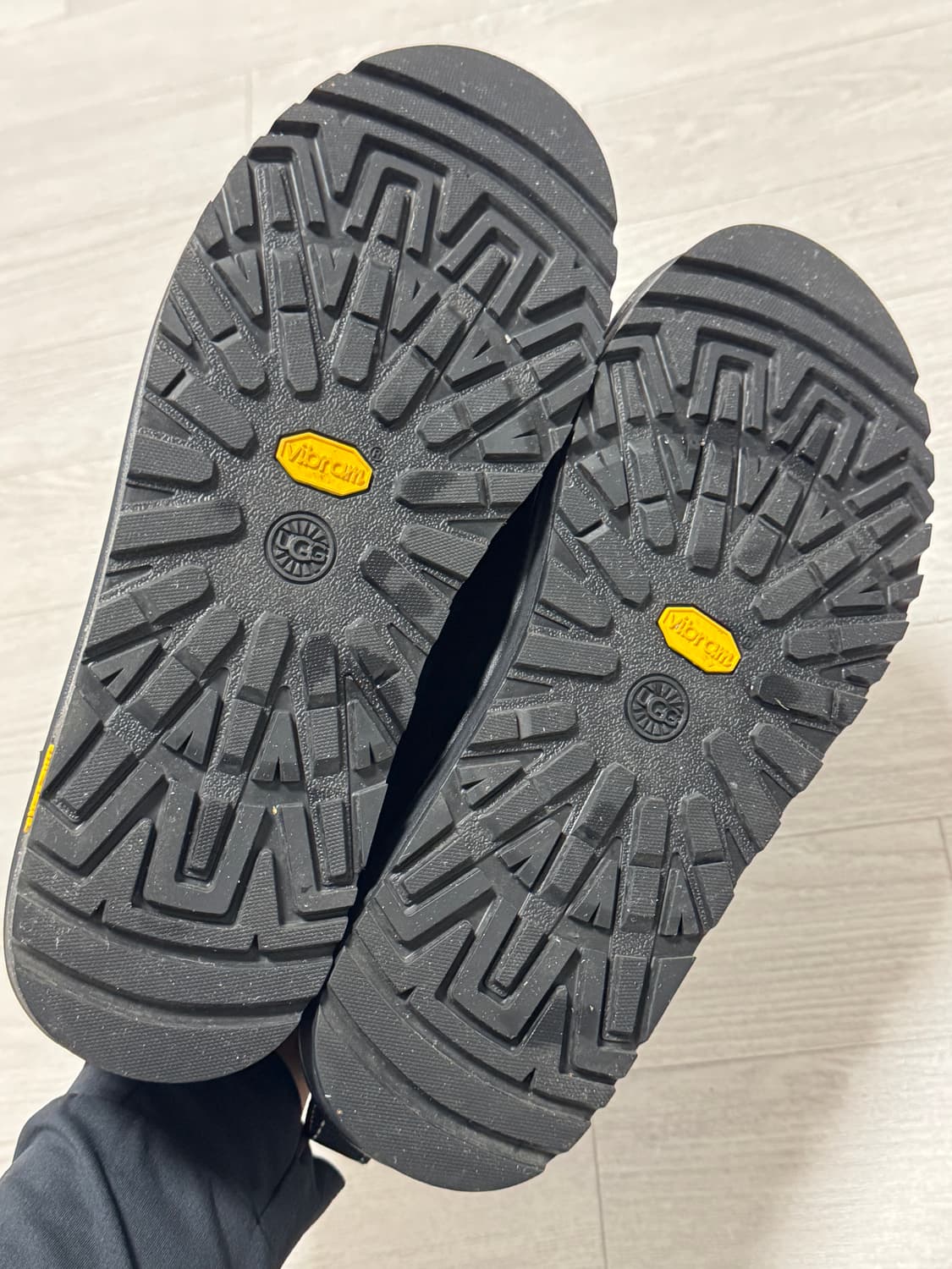 어그 고어텍스 비브람 타스만 블랙 280 상품이미지9