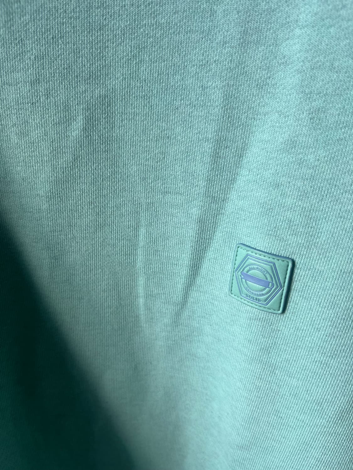 솔리드옴므 백로고 자수 맨투맨 상품이미지3