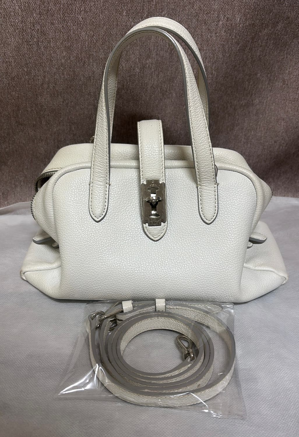 분크 토크 토트 스몰 화이트 가방 상품이미지3