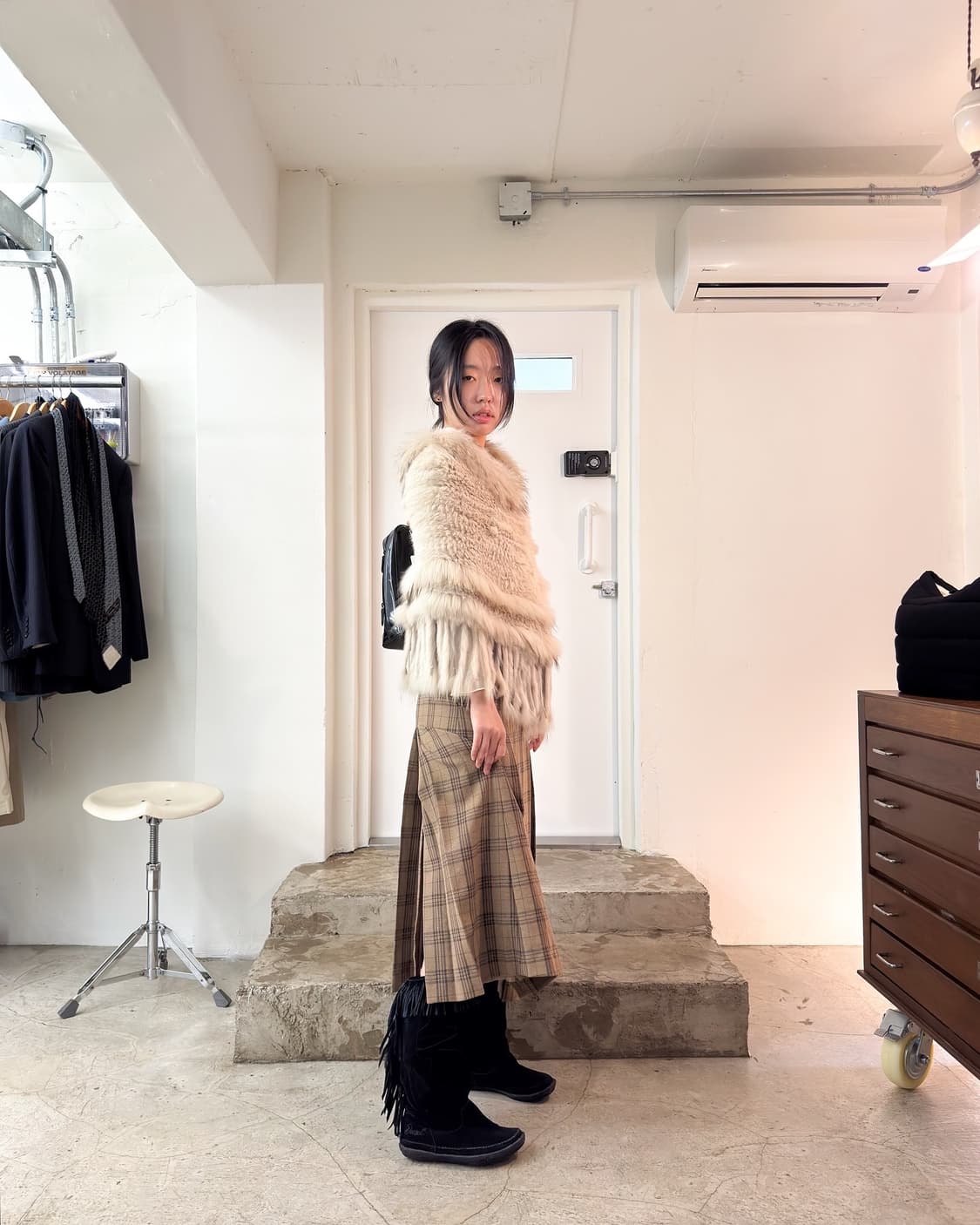 Rabbit  Fur Fringe Pancho Cape/ Os 상품이미지1