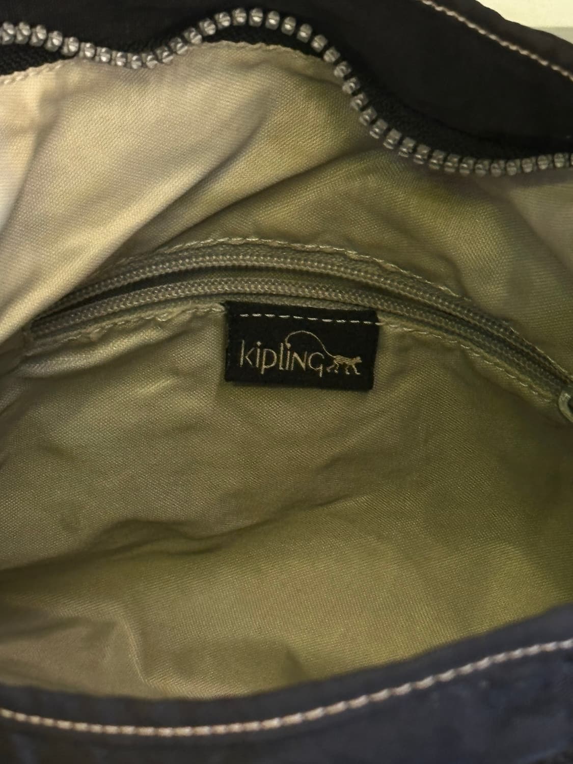 KIPLING 키플링 블랙 숄더백 상품이미지5