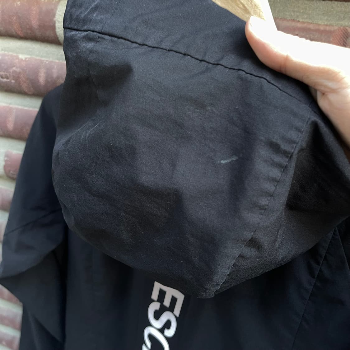데상트 경량 바람막이 상품이미지6