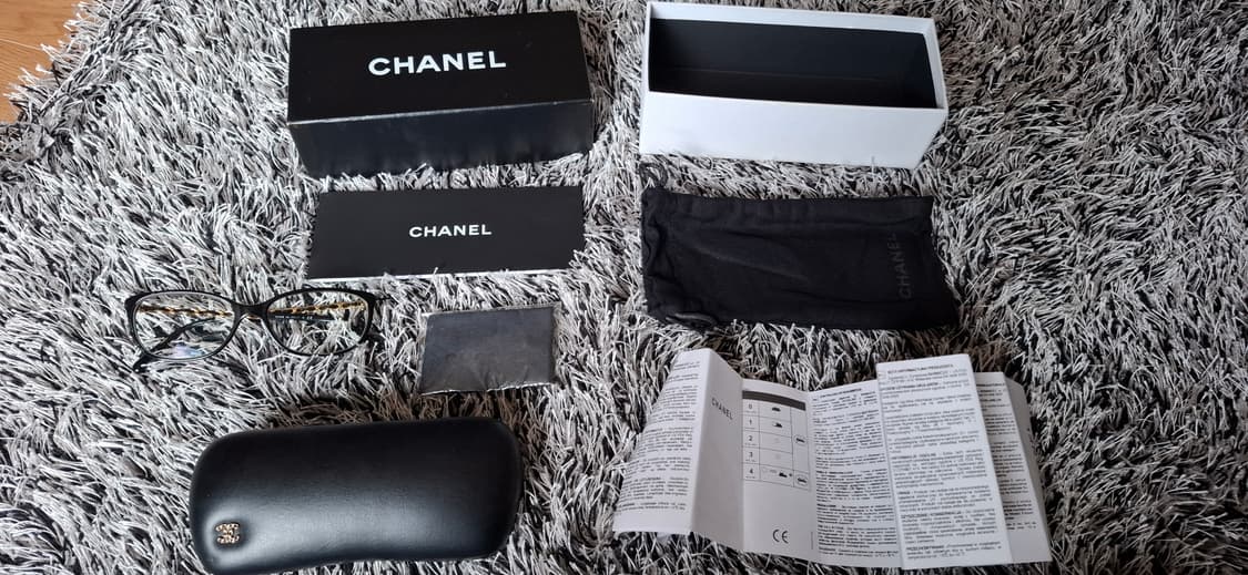 샤넬 안경테 블랙 금장 체인 안경테 상품이미지2