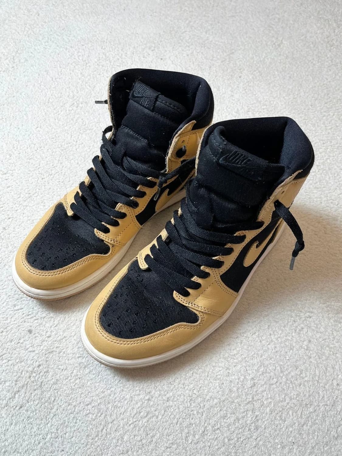 나이키 에어조던 1 하이 레트로 og 바체타 스니커즈 A1835 상품이미지3