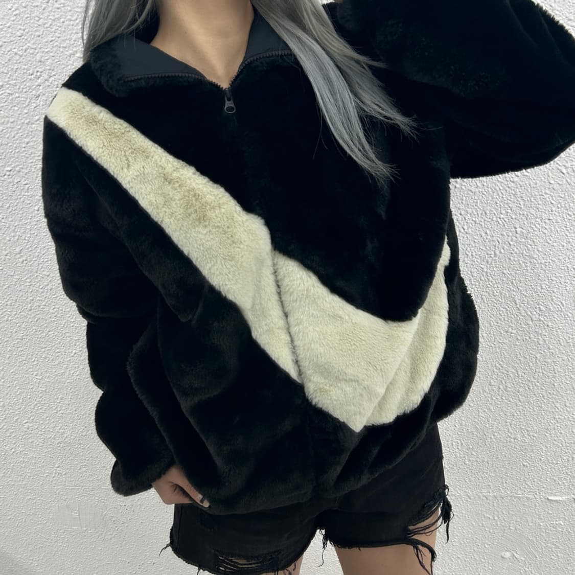 나이키 빅 스우시 블랙 퍼자켓 M 상품이미지1