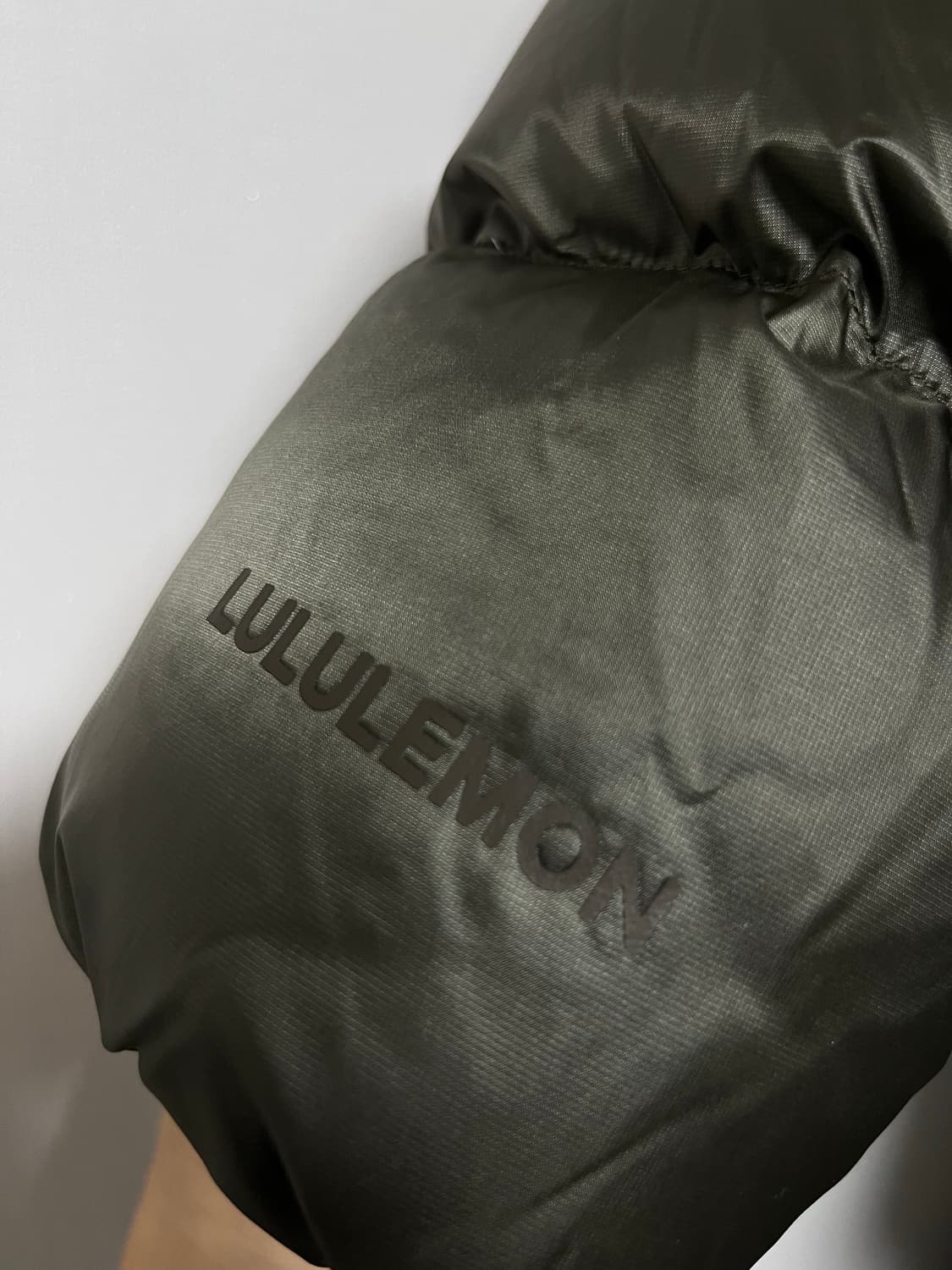 룰루레몬 구스다운 패딩 M 새상품 상품이미지6