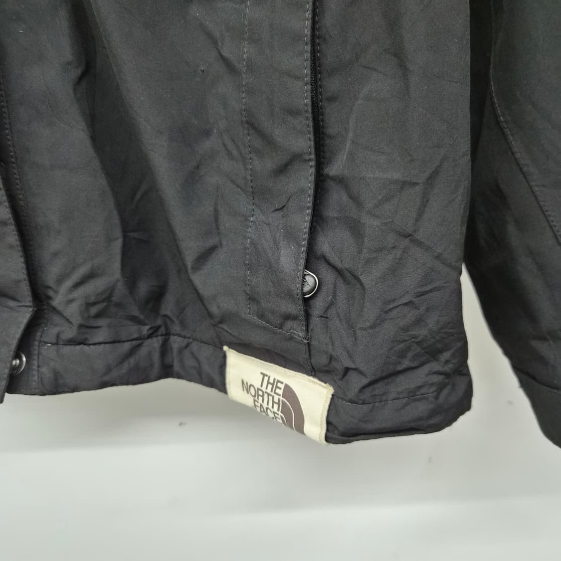 노스페이스 블랙 바람막이 후드 자켓 남성 M 상품이미지2