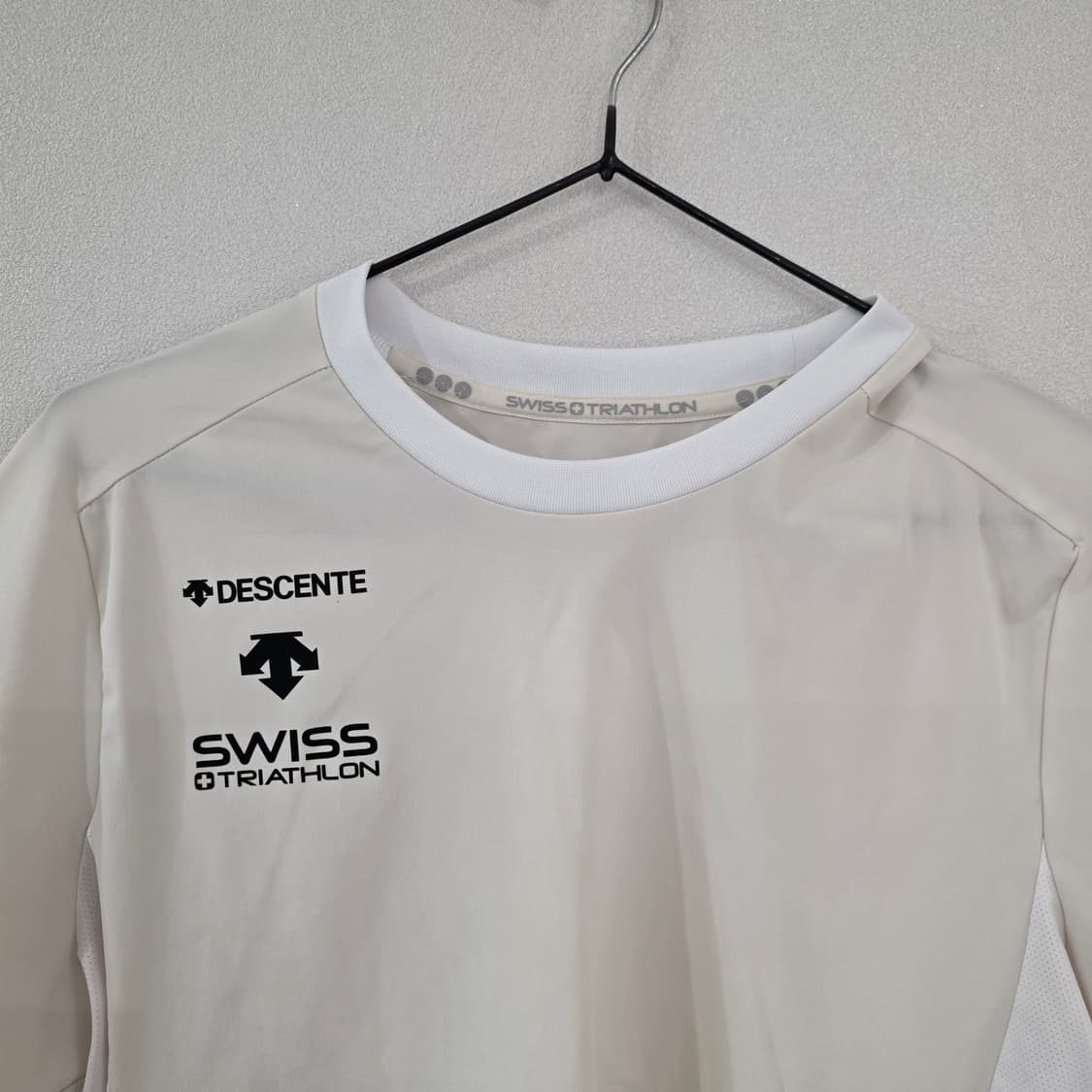 데상트 스위스 트라이애슬론 기능성 반팔티 S 상품이미지3