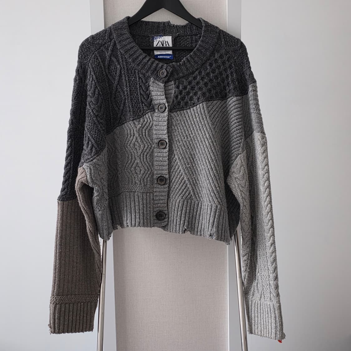 아더에러 자라 디스트로이드 크롭 가디건 상품이미지2