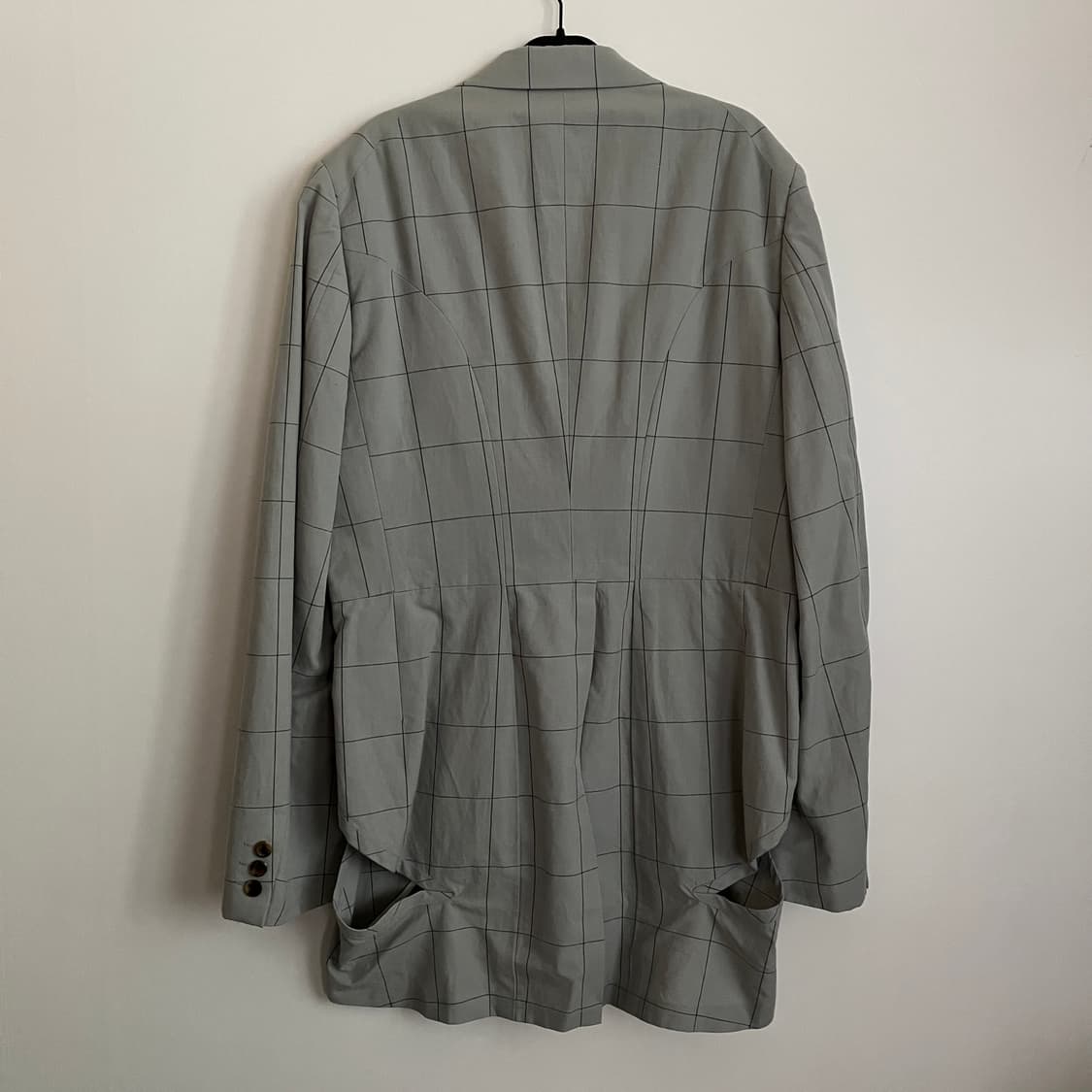 옴므플러스 16SS 컷아웃 블레이저 상품이미지6