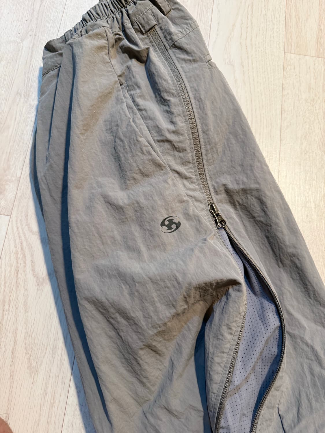 산산기어 지퍼팬츠 그레이 1 size 상품이미지5
