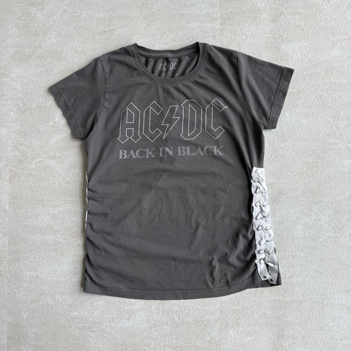 AC/DC  Back in Black 반팔티셔츠 상품이미지1