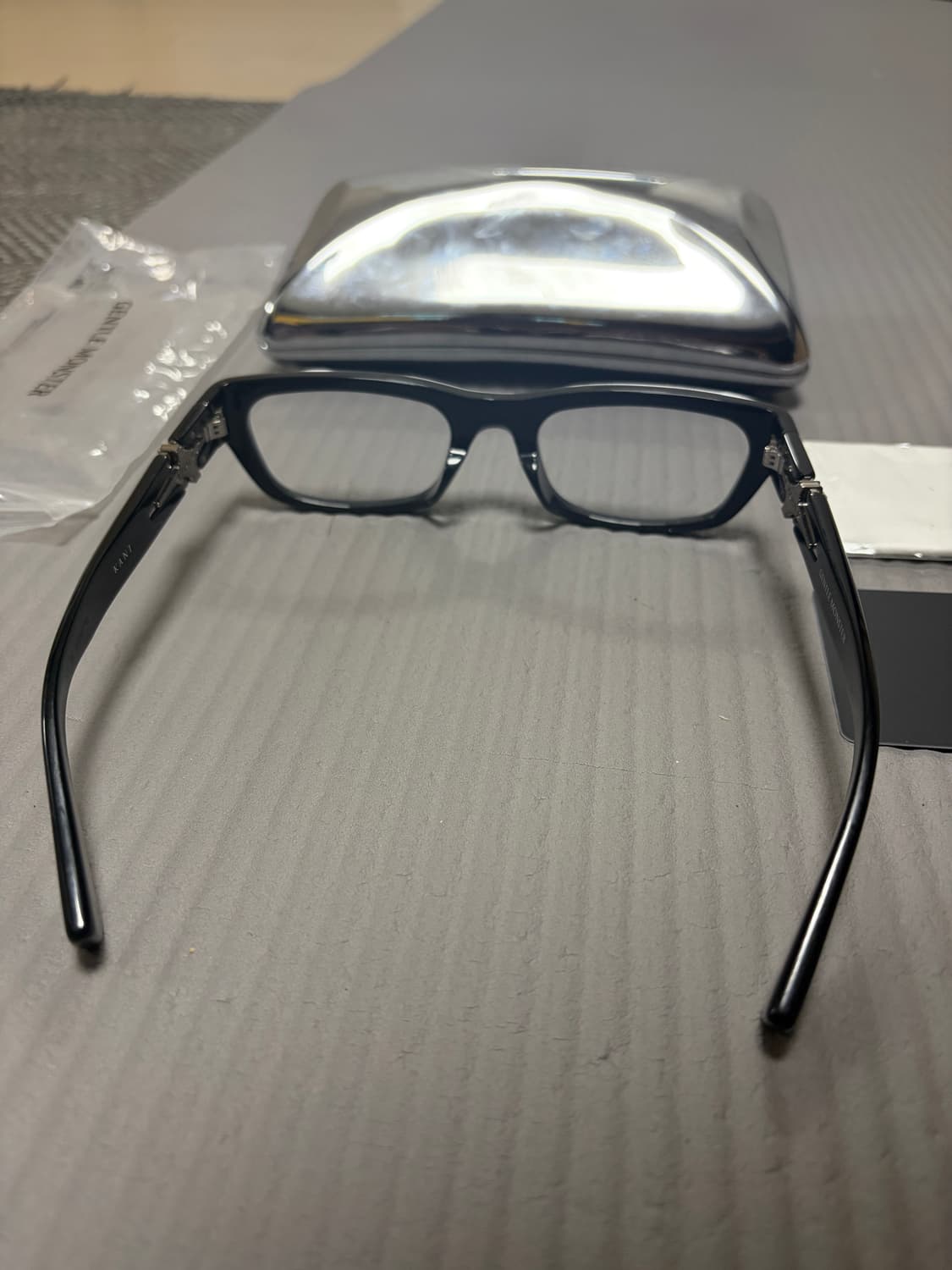 젠틀몬스터 칸트01 블랙 상품이미지5