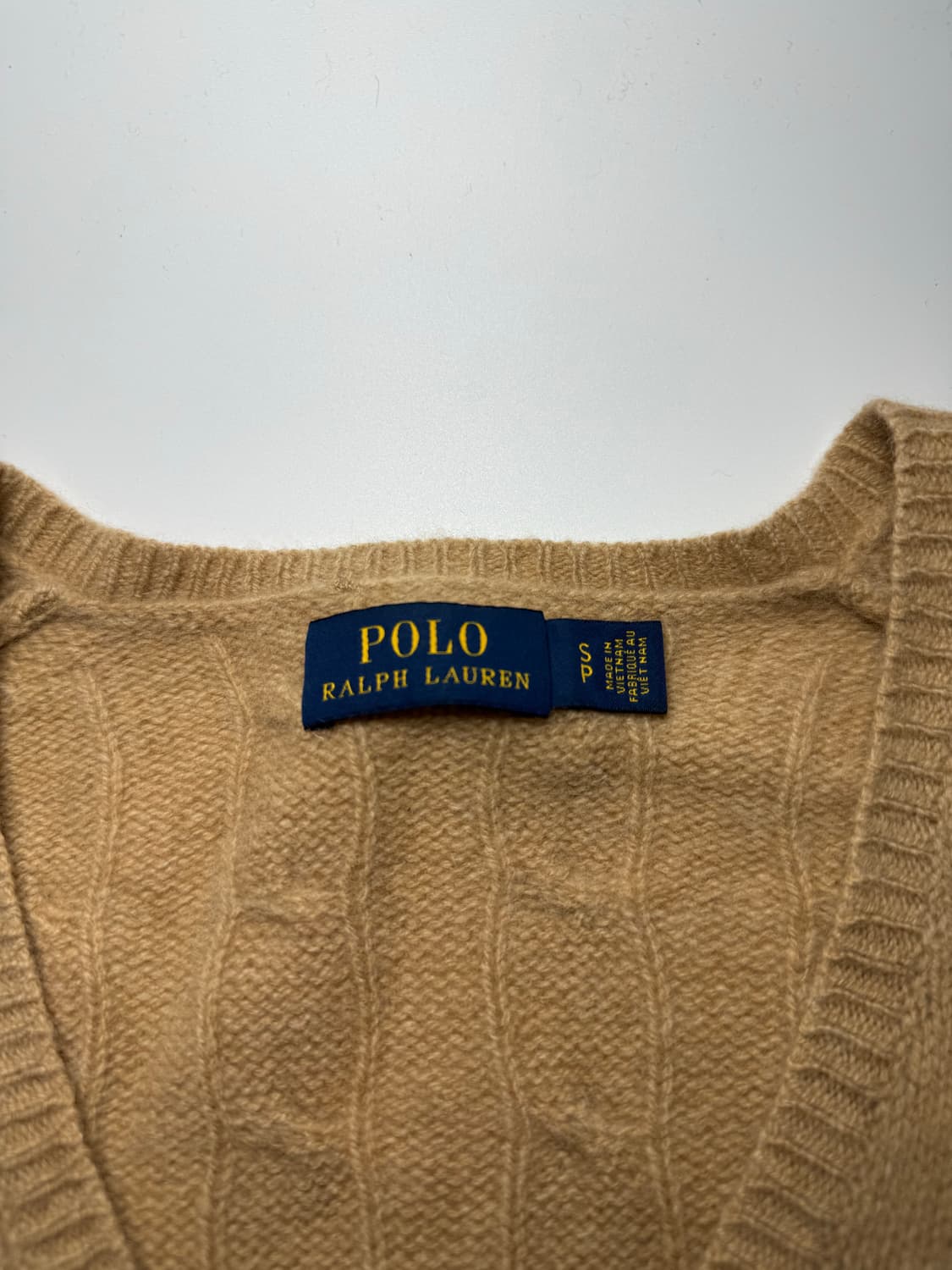 폴로 랄프로렌 브이넥 케이블 니트 브라운 상품이미지2
