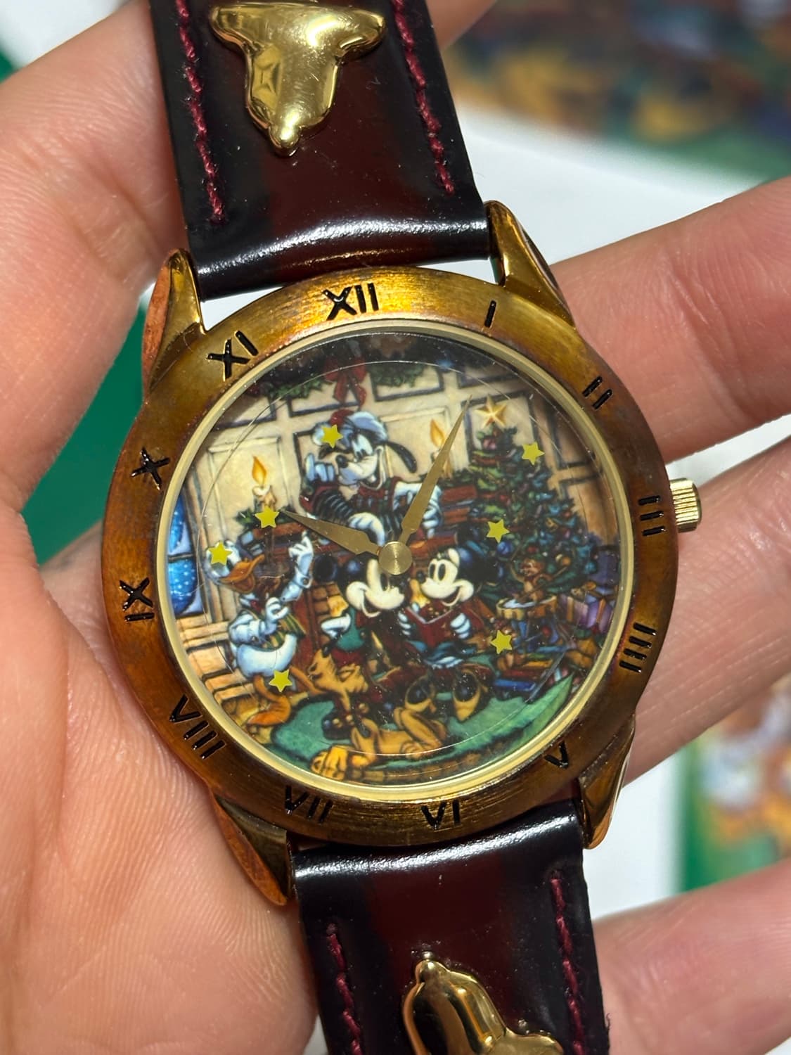 디즈니 스토어 미키마우스 크리스마스 한정 손목시계 한정 상품이미지5