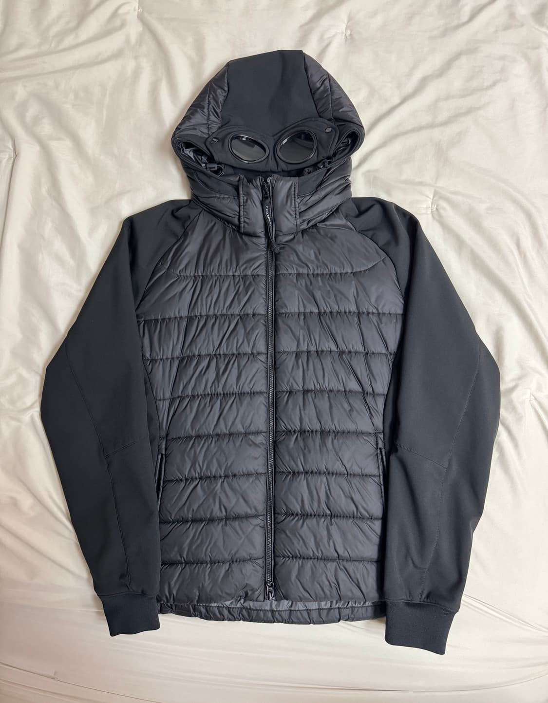 Cp컴퍼니 고글 쉘 패딩 자켓 블랙 52사이즈 상품이미지1