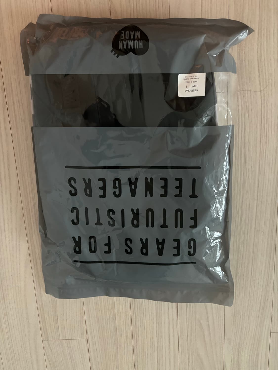 휴먼메이드 하트 백팩 그레이 상품이미지3