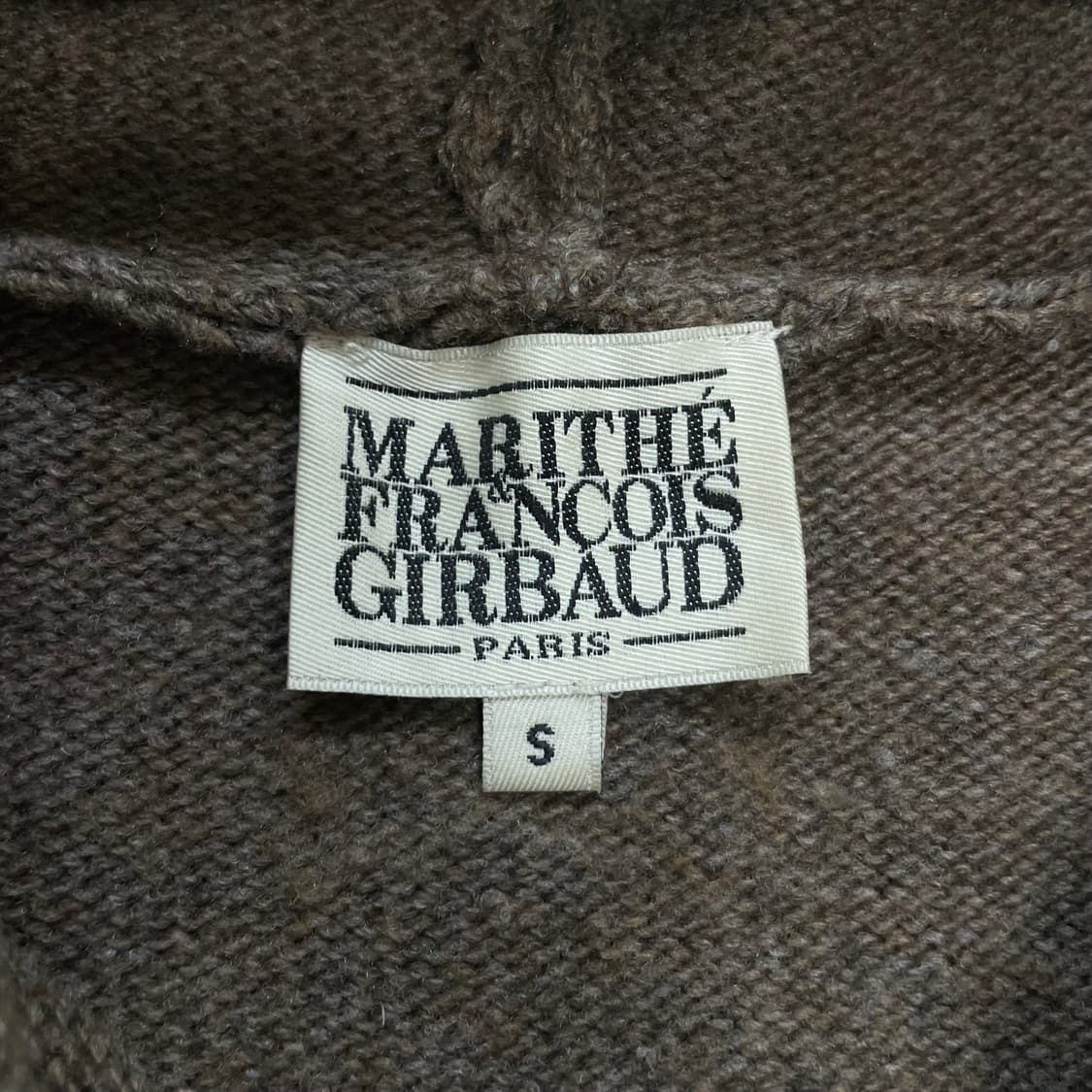 마리떼프랑소와저버 체인 자수 로고 니트 후드티 브라운 상품이미지4