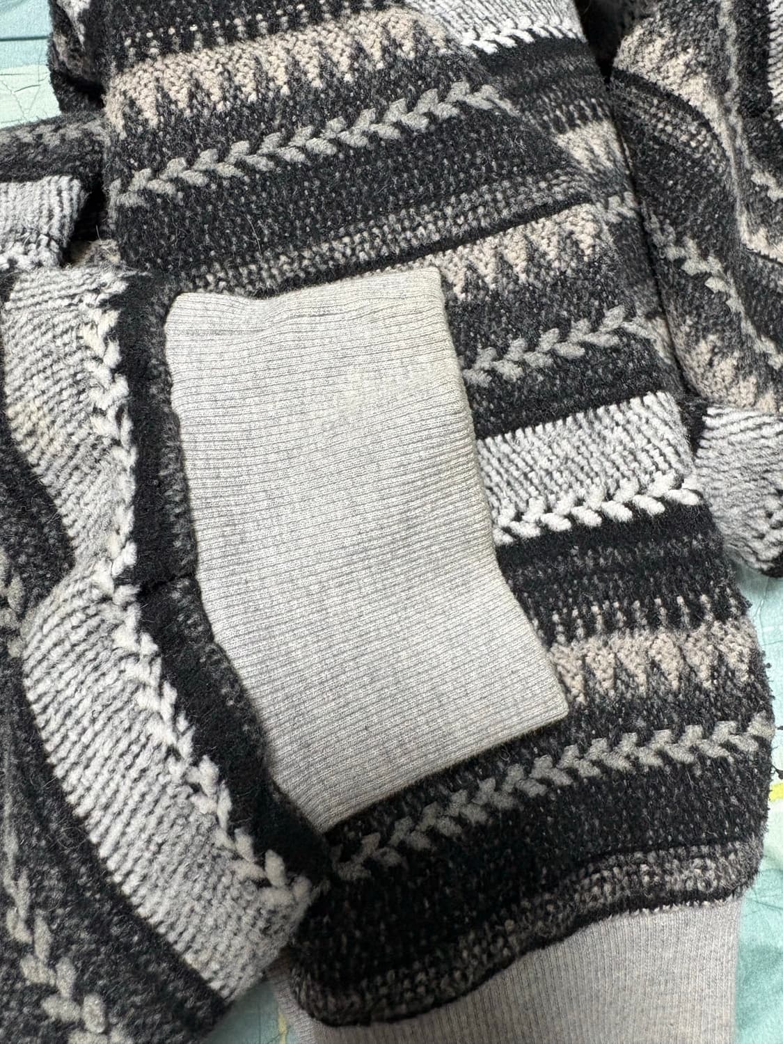 vintage 자카드 패턴 스트라이프 니트 맨투맨 상품이미지4