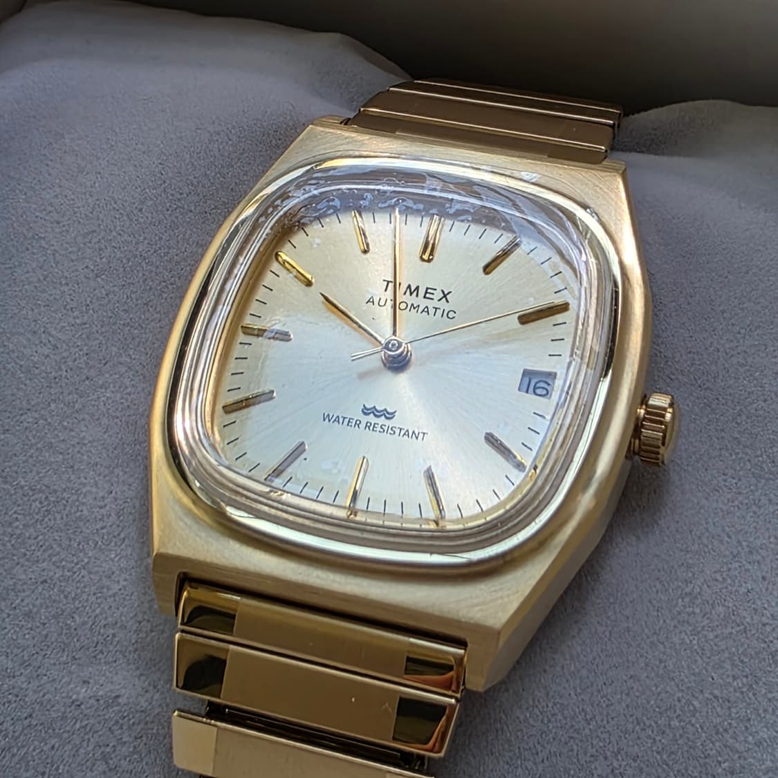 타이맥스 1983 E라인 리이슈 시계 골드 새제품 상품이미지1