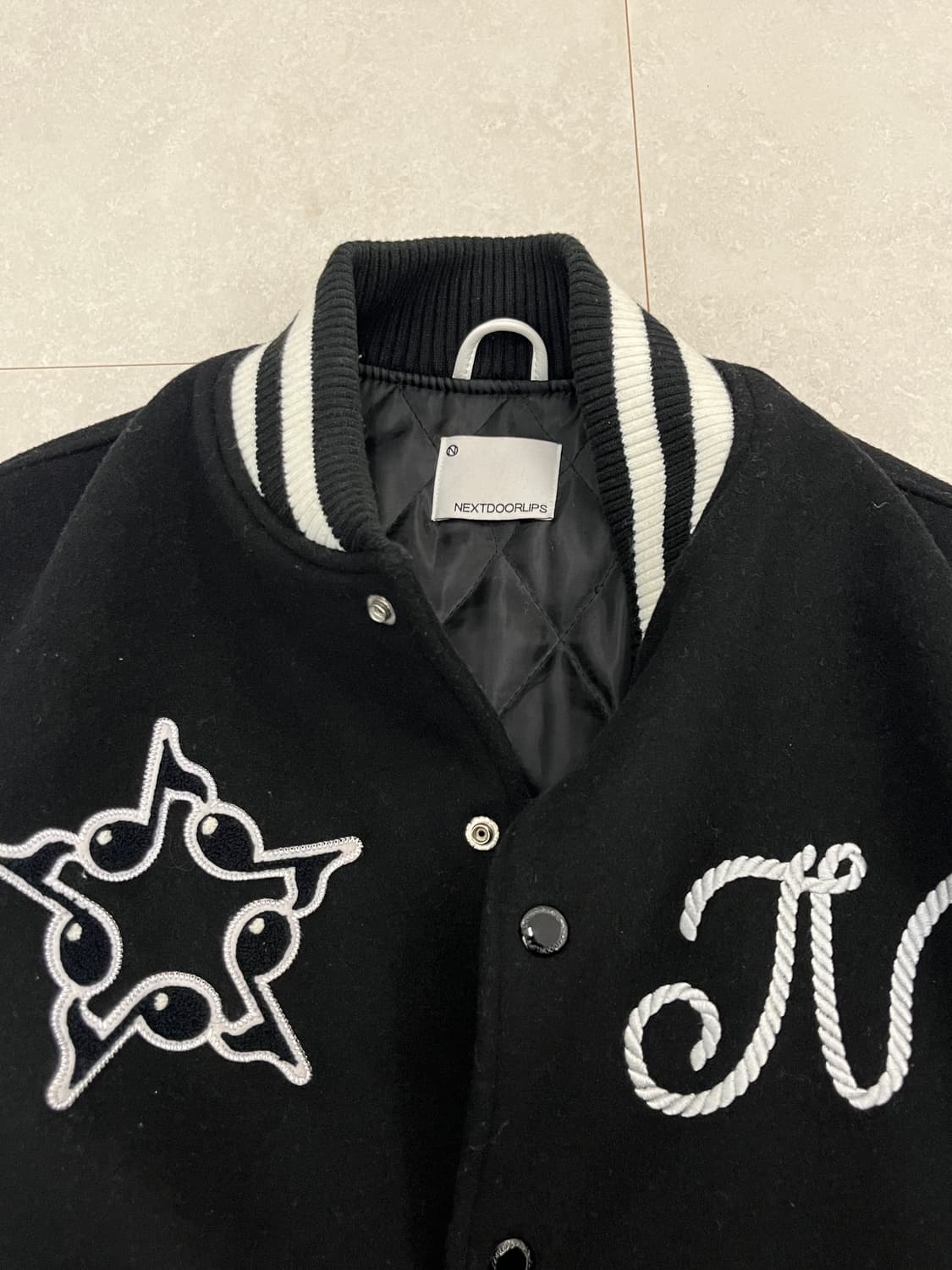 넥스트도어립스 바시티 자켓 상품이미지3