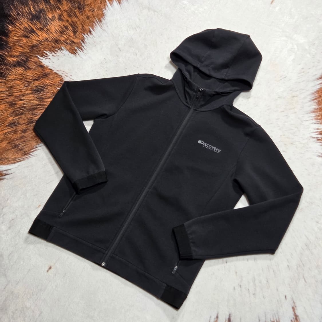 디스커버리 블랙 후드집업 상품이미지1