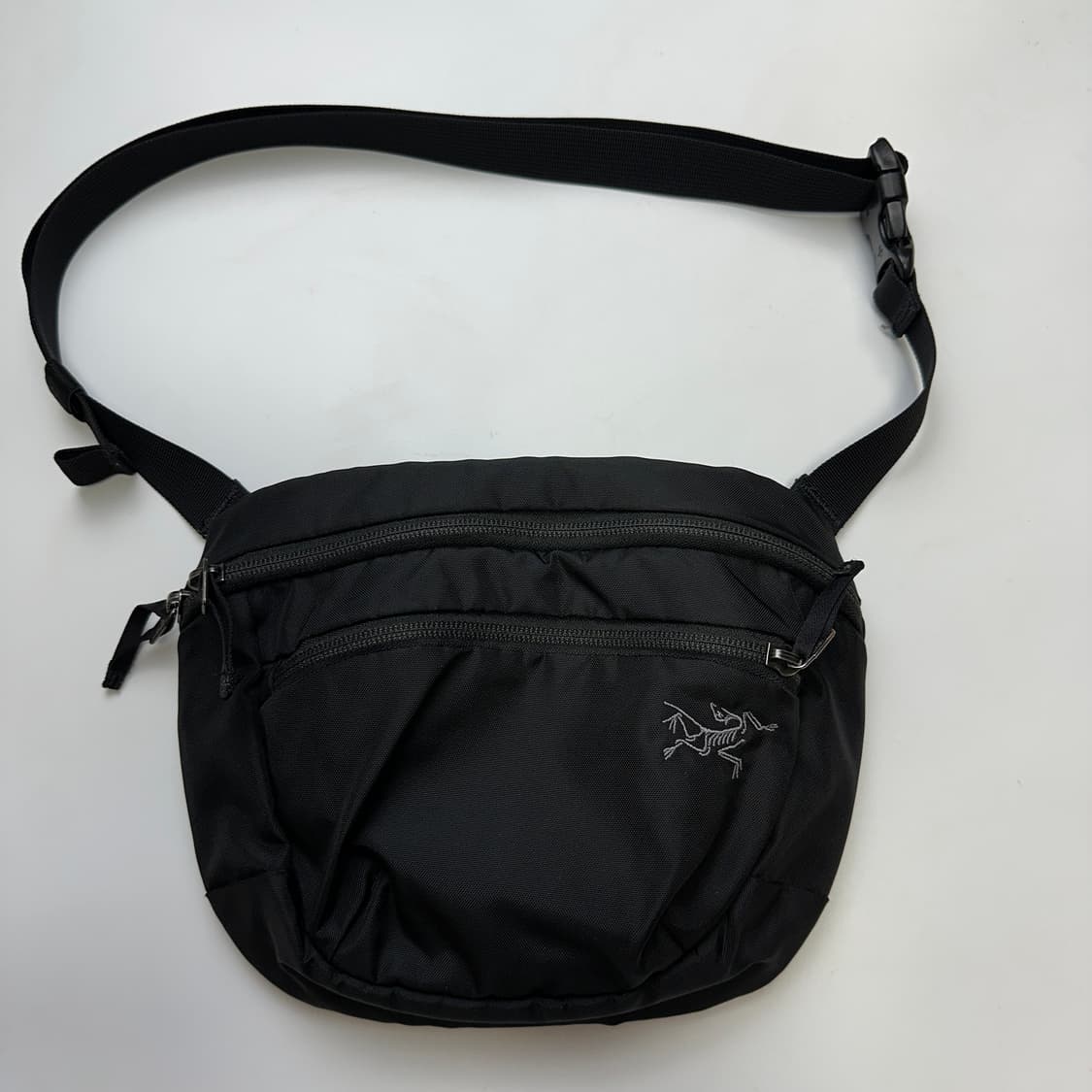 ARC'TERYX MANTIS 2 아크테릭스 맨티스 2 숄더백 상품이미지1