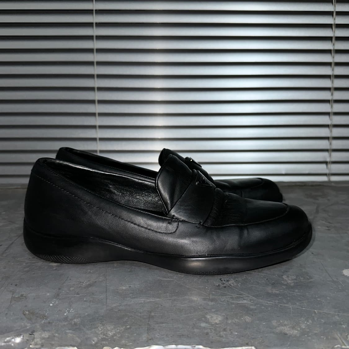 00s 프라다 스포츠 가죽 로퍼 상품이미지4