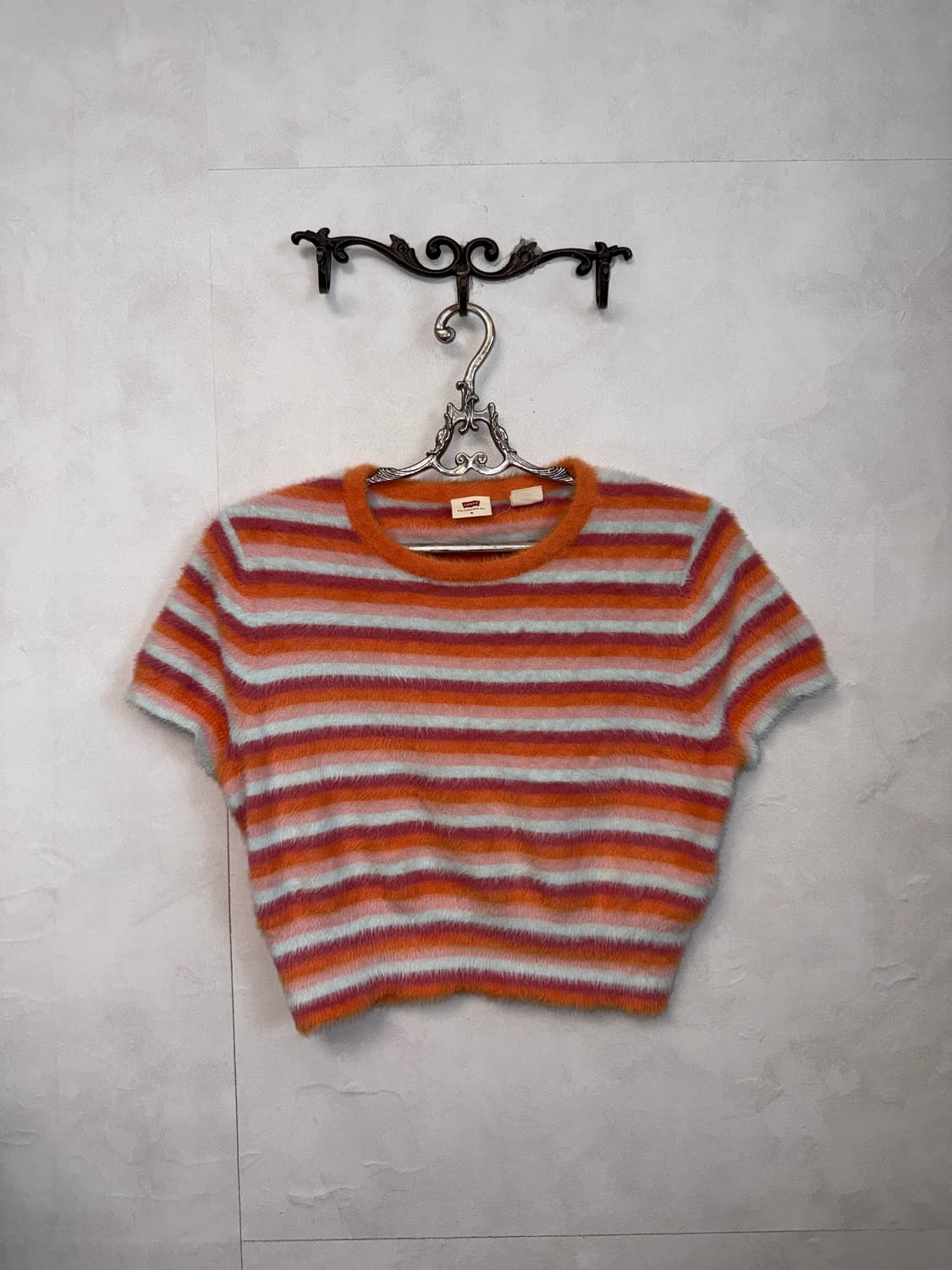 Levi’s kitsch coral stripe half fur knit 상품이미지4
