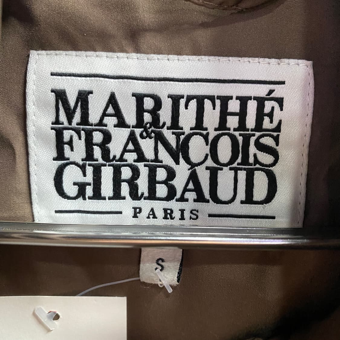 마리떼 프랑소와 저버 스몰로고 클래식 브라운 덕 다운 패딩 B3966  상품이미지4