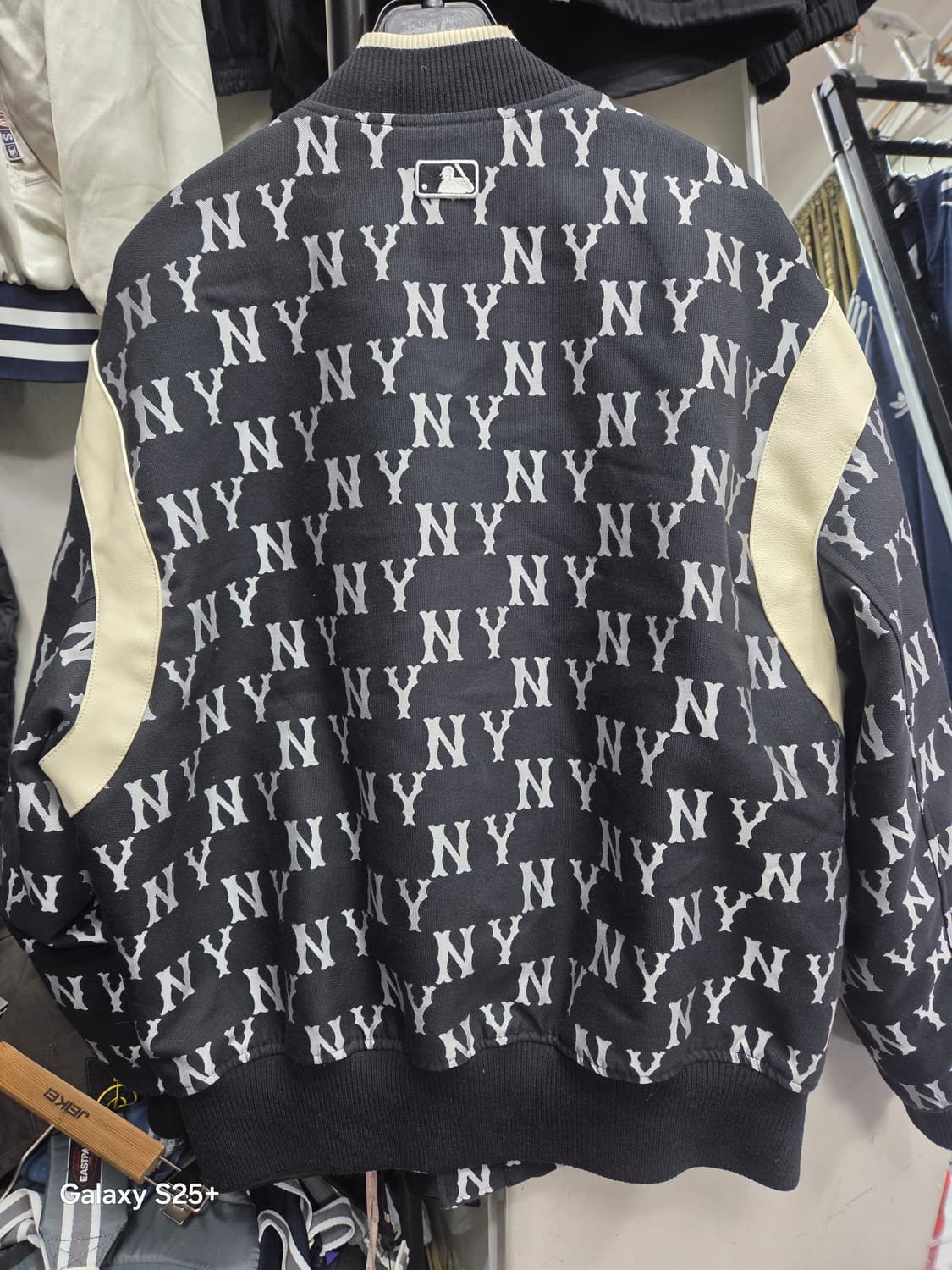 MLB 뉴욕   양키스  모노그램   점퍼 상품이미지3