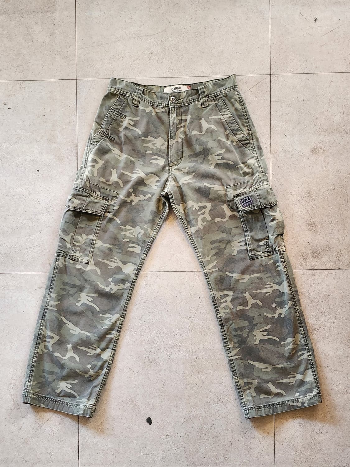 리바이스 카모 카고 팬츠 상품이미지1